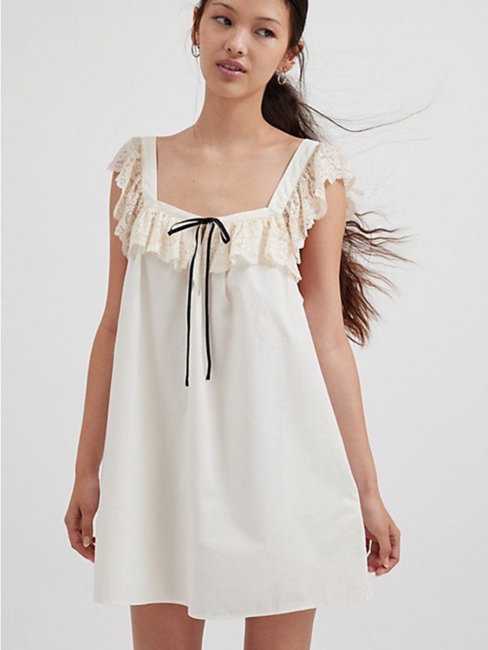 Urban Outfitters Kimchi Blue Rebecca Lace Trim Babydoll Mini Dress white XL